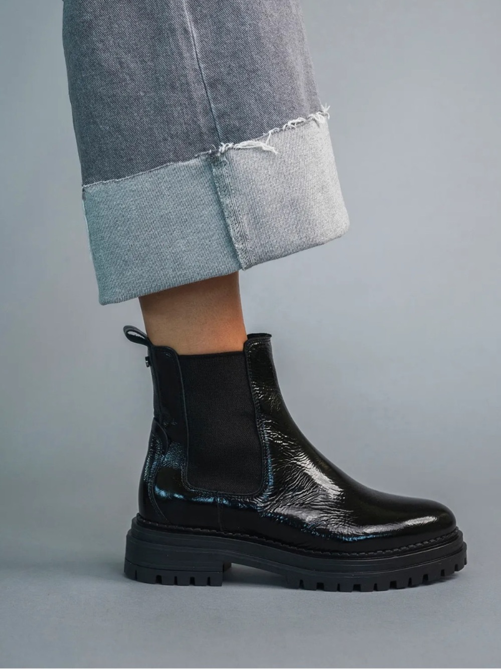 Rag & Bone Black Leather Lug Sole Ankle Boot 8.5 / 39.5 - Picture 6 of 6